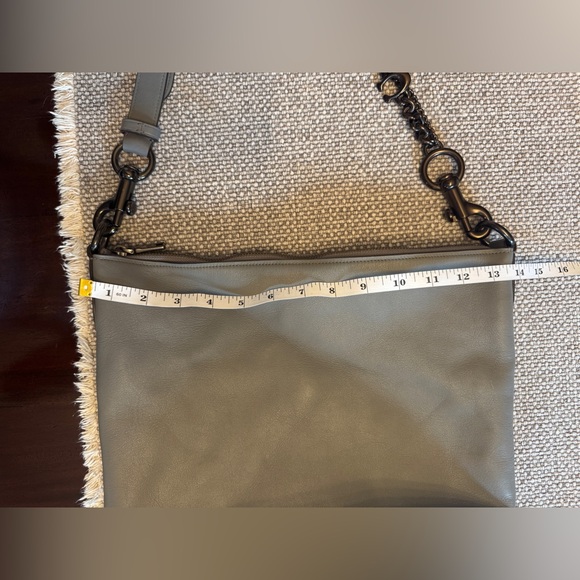 Coach Signature Chain Duffle - Picture 9 of 16